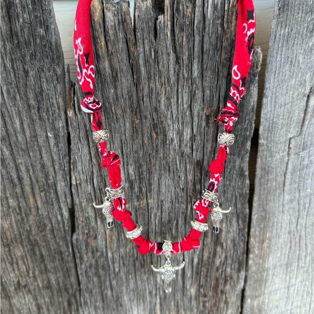 Red Bandana Necklace with Silver Longhorn steer charm Accents - Picture 3 of 3